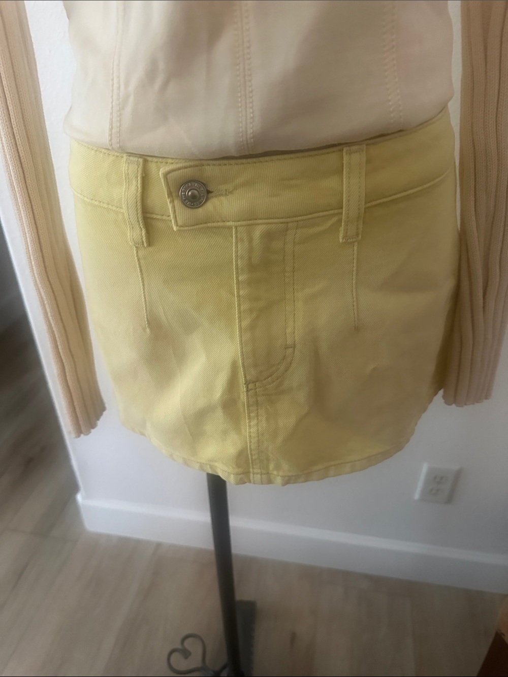 NWOT  We The Free faded Yellow Mini Skort